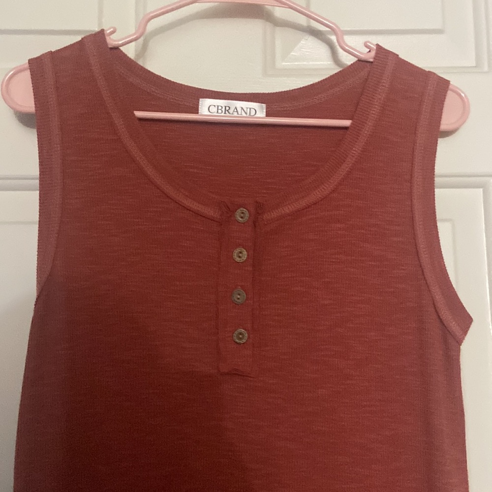 Tank top - Picture 2 of 4